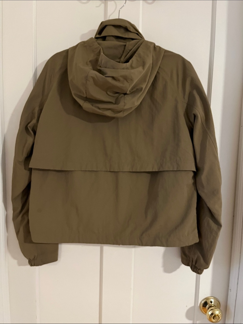 Like new Lululemon Always Effortless Jacket
Size 8 in color: artifact - Picture 6 of 15